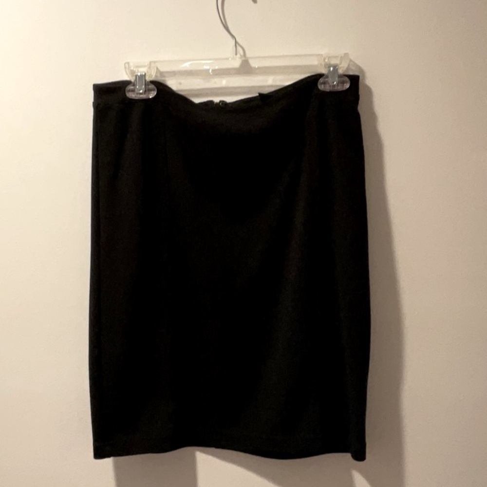 Forever 21 large black skirt